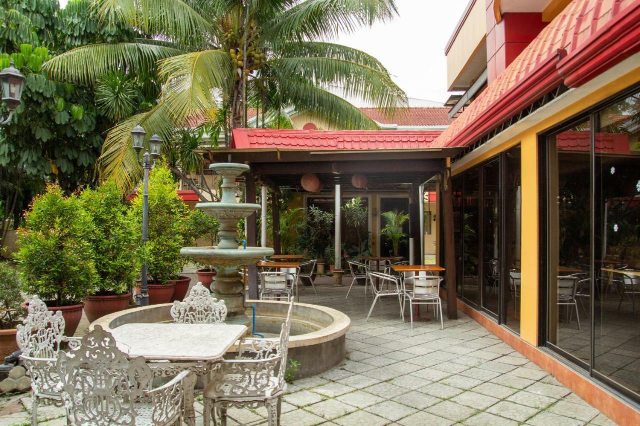 Golden Belle Apartelle And Suites Davao City Extérieur photo